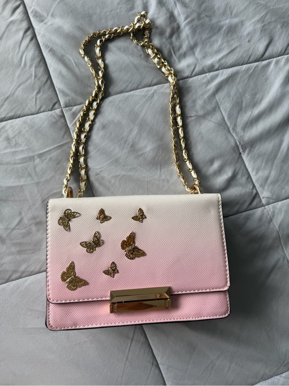 Gold-Embellished Pink Ombre Butterfly Chain Shoulder Bag